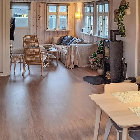 Lovely In Sjolund With Wifi 度假居